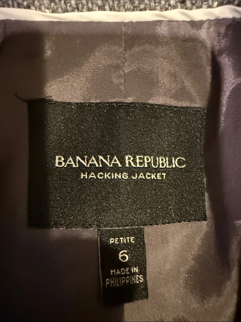 E Banana Republic Women’s Petite 6 Gray Jacket with Cream Trim Accents